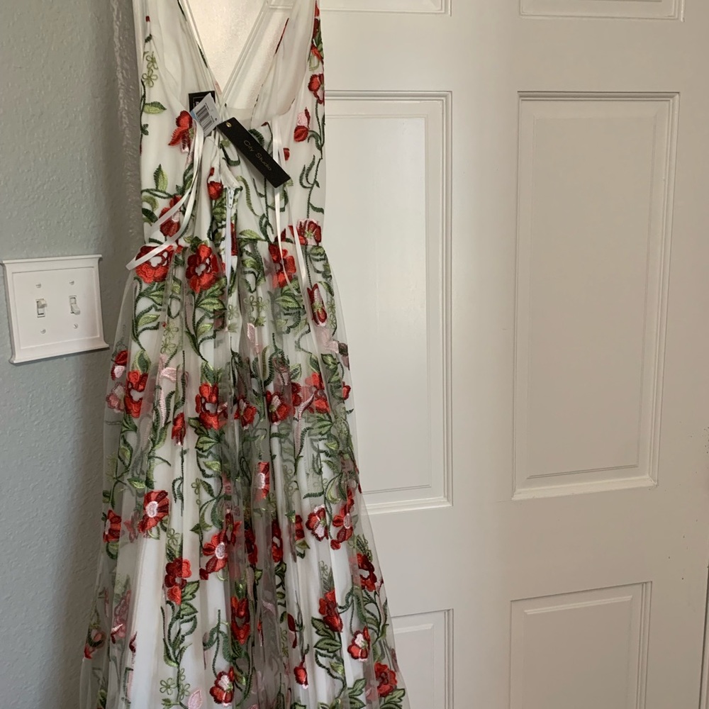 Prom Dress -NEW- never worn,lined summer multi colored